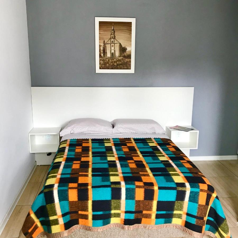Suite Em Gramado, Proxima A Avenida Das Hortencias Exterior photo